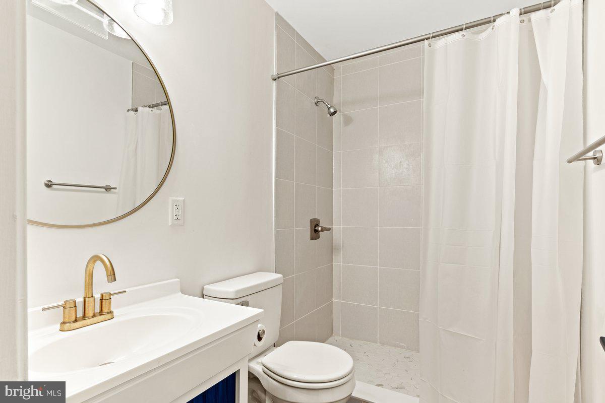 517 W RIVERSIDE DR, LANEXA, Virginia 23089, 4 Bedrooms Bedrooms, 6 Rooms Rooms,4 BathroomsBathrooms,Residential,For sale,517 W RIVERSIDE DR,VANK2000130 MLS # VANK2000130