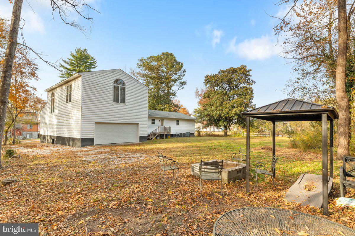 517 W RIVERSIDE DR, LANEXA, Virginia 23089, 4 Bedrooms Bedrooms, 6 Rooms Rooms,4 BathroomsBathrooms,Residential,For sale,517 W RIVERSIDE DR,VANK2000130 MLS # VANK2000130