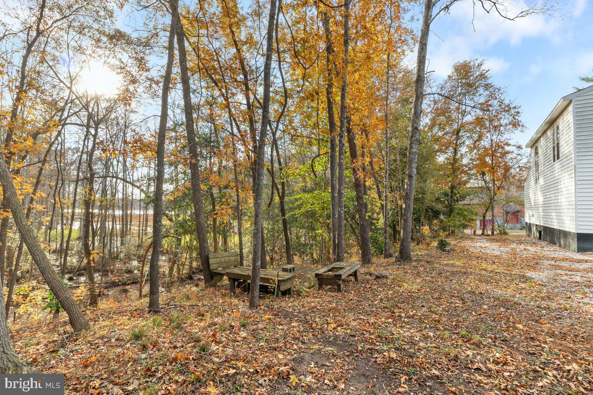 517 W RIVERSIDE DR, LANEXA, Virginia 23089, 4 Bedrooms Bedrooms, 6 Rooms Rooms,4 BathroomsBathrooms,Residential,For sale,517 W RIVERSIDE DR,VANK2000130 MLS # VANK2000130