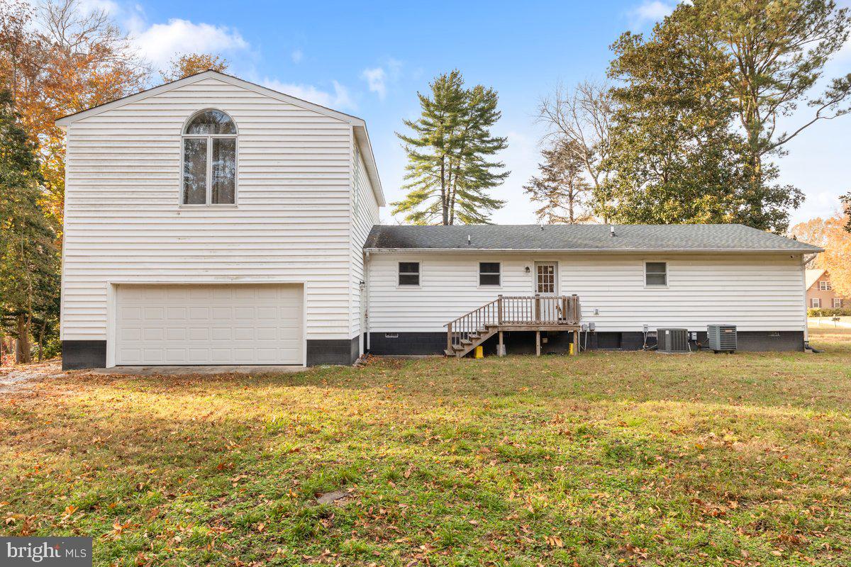 517 W RIVERSIDE DR, LANEXA, Virginia 23089, 4 Bedrooms Bedrooms, 6 Rooms Rooms,4 BathroomsBathrooms,Residential,For sale,517 W RIVERSIDE DR,VANK2000130 MLS # VANK2000130