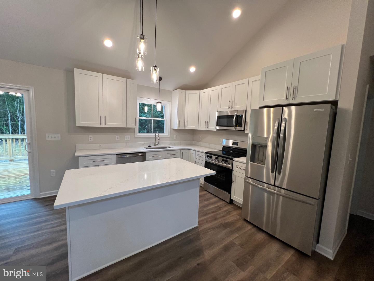 633 SHOREWOOD DR, COLONIAL BEACH, Virginia 22443, 3 Bedrooms Bedrooms, ,2 BathroomsBathrooms,Residential,For sale,633 SHOREWOOD DR,VAWE2010190 MLS # VAWE2010190 633 SHOREWOOD DR, COLONIAL BEACH, Virginia 22443, 3 Bedrooms Bedrooms, ,2 BathroomsBathrooms,Residential,For sale,633 SHOREWOOD DR,VAWE2010190 MLS # VAWE2010190