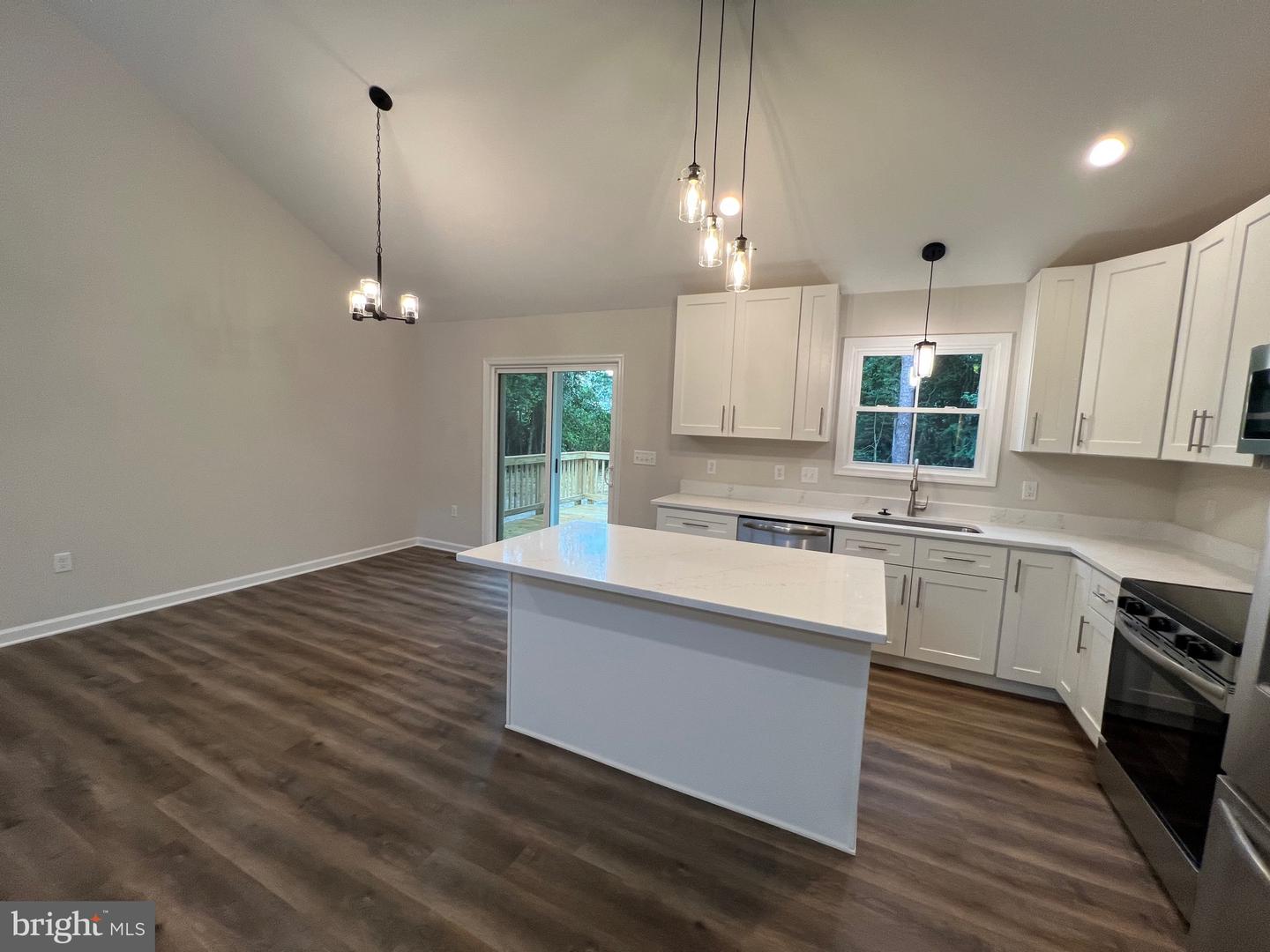 633 SHOREWOOD DR, COLONIAL BEACH, Virginia 22443, 3 Bedrooms Bedrooms, ,2 BathroomsBathrooms,Residential,For sale,633 SHOREWOOD DR,VAWE2010190 MLS # VAWE2010190 633 SHOREWOOD DR, COLONIAL BEACH, Virginia 22443, 3 Bedrooms Bedrooms, ,2 BathroomsBathrooms,Residential,For sale,633 SHOREWOOD DR,VAWE2010190 MLS # VAWE2010190