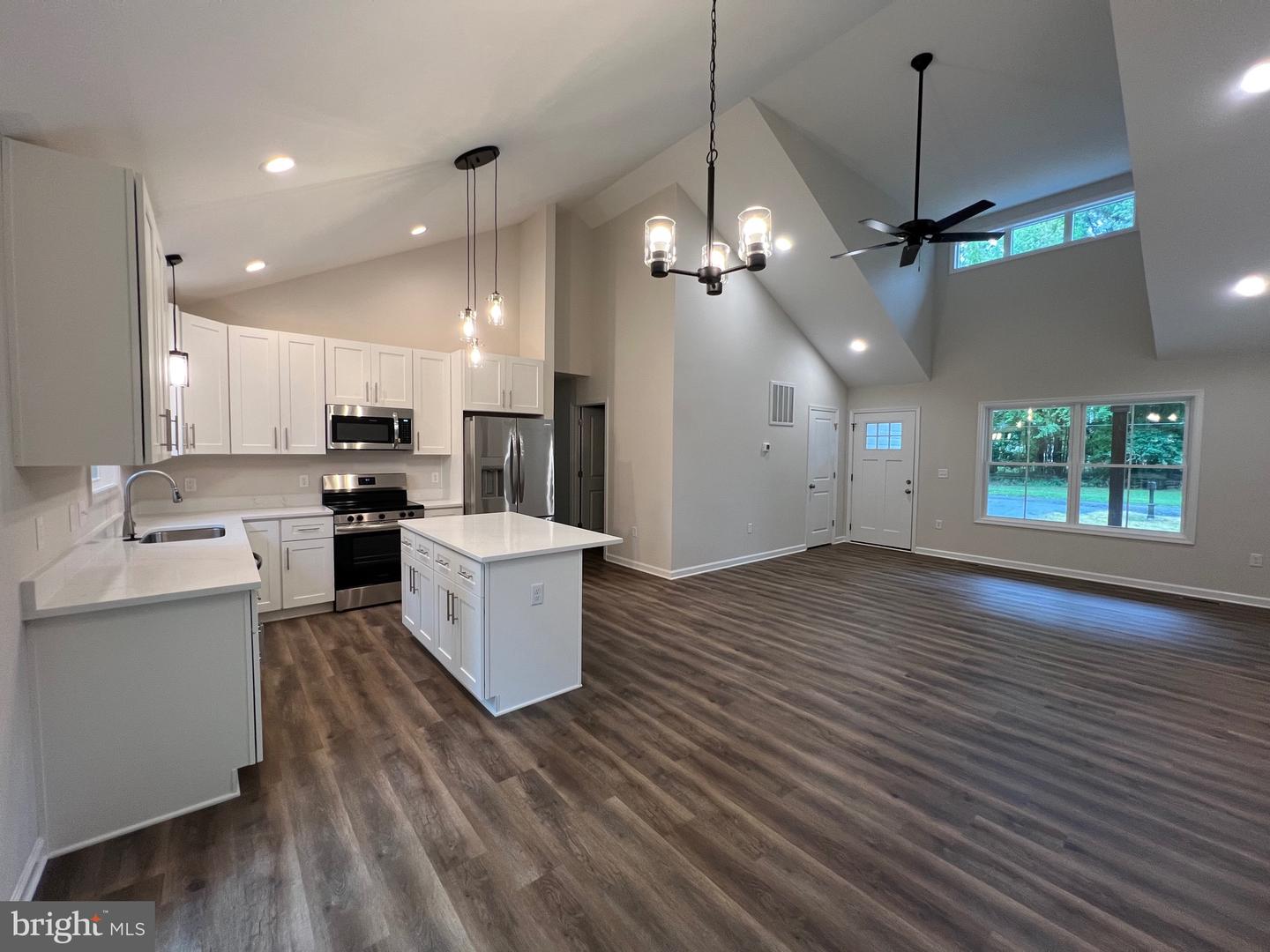 633 SHOREWOOD DR, COLONIAL BEACH, Virginia 22443, 3 Bedrooms Bedrooms, ,2 BathroomsBathrooms,Residential,For sale,633 SHOREWOOD DR,VAWE2010190 MLS # VAWE2010190 633 SHOREWOOD DR, COLONIAL BEACH, Virginia 22443, 3 Bedrooms Bedrooms, ,2 BathroomsBathrooms,Residential,For sale,633 SHOREWOOD DR,VAWE2010190 MLS # VAWE2010190