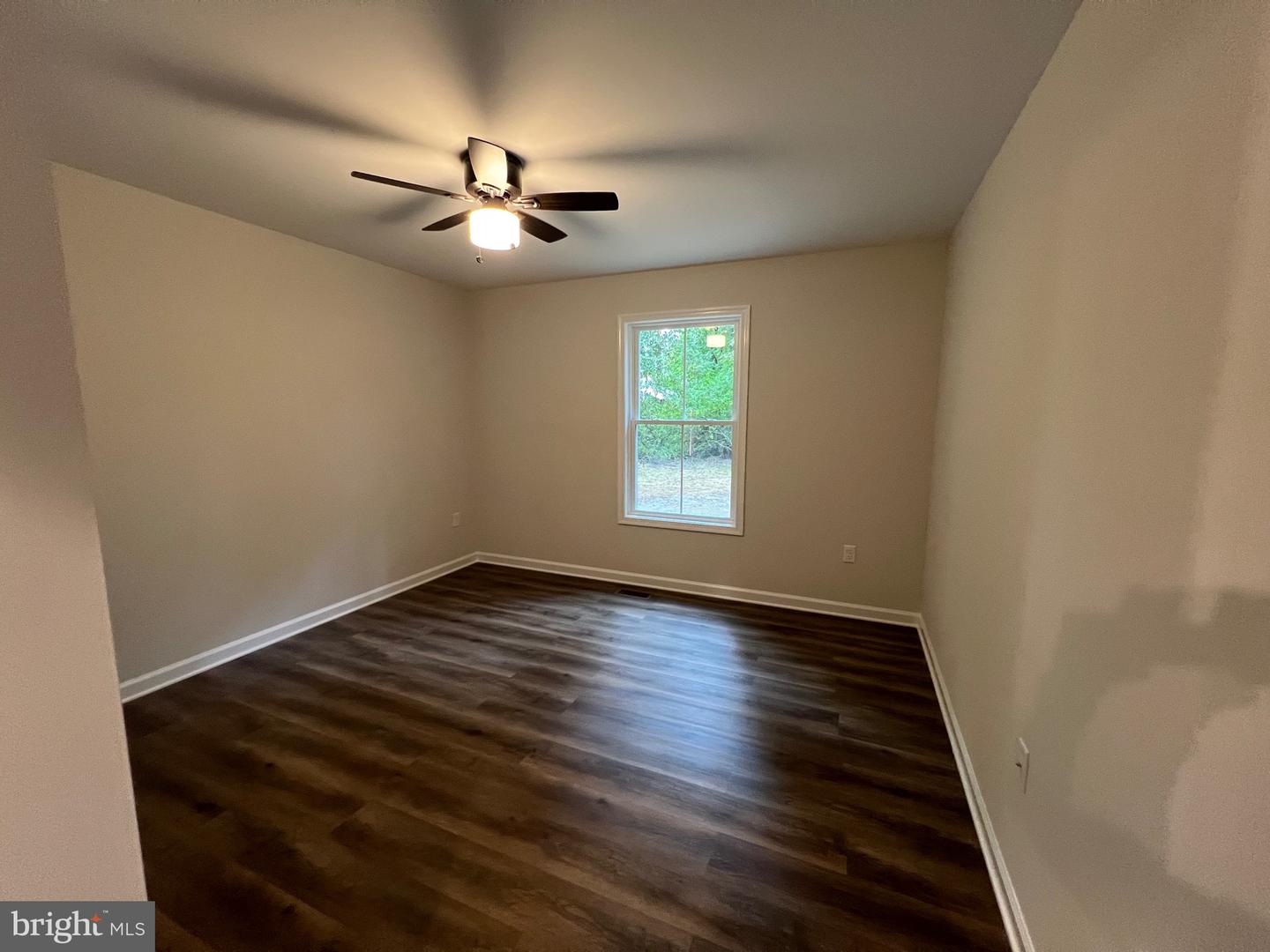 633 SHOREWOOD DR, COLONIAL BEACH, Virginia 22443, 3 Bedrooms Bedrooms, ,2 BathroomsBathrooms,Residential,For sale,633 SHOREWOOD DR,VAWE2010190 MLS # VAWE2010190 633 SHOREWOOD DR, COLONIAL BEACH, Virginia 22443, 3 Bedrooms Bedrooms, ,2 BathroomsBathrooms,Residential,For sale,633 SHOREWOOD DR,VAWE2010190 MLS # VAWE2010190