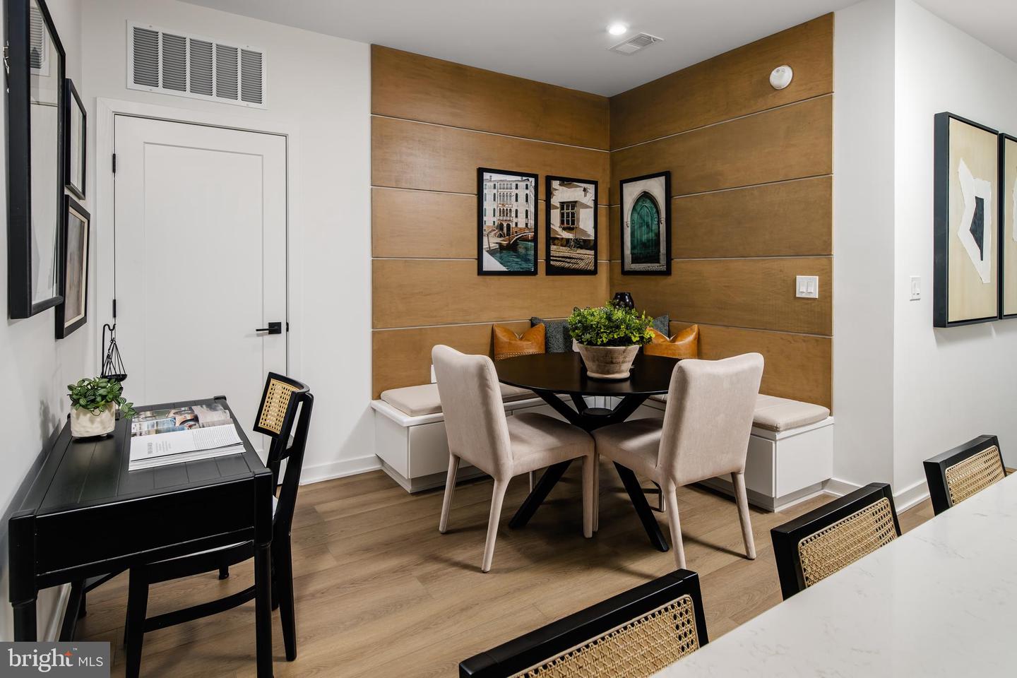 4753 SULLY POINT LN, CHANTILLY, Virginia 20151, 2 Bedrooms Bedrooms, ,2 BathroomsBathrooms,Residential,For sale,4753 SULLY POINT LN,VAFX2281320 MLS # VAFX2281320