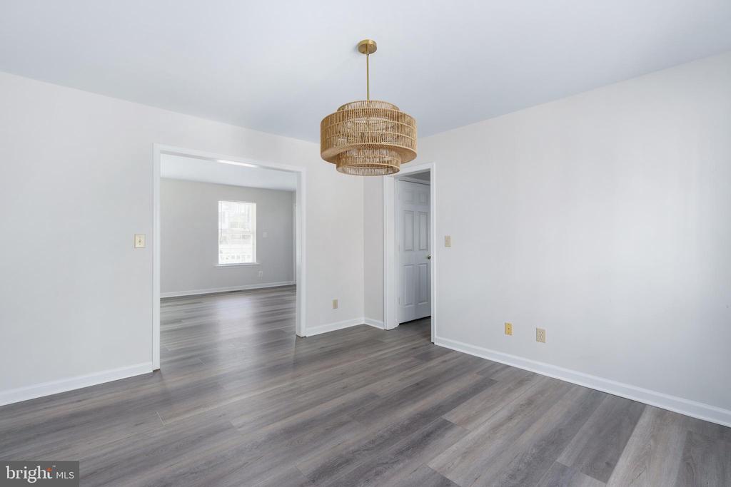 11818 HICKORY CREEK DR, FREDERICKSBURG, Virginia 22407, 4 Bedrooms Bedrooms, ,2 BathroomsBathrooms,Residential,11818 HICKORY CREEK DR,VASP2037776 MLS # VASP2037776