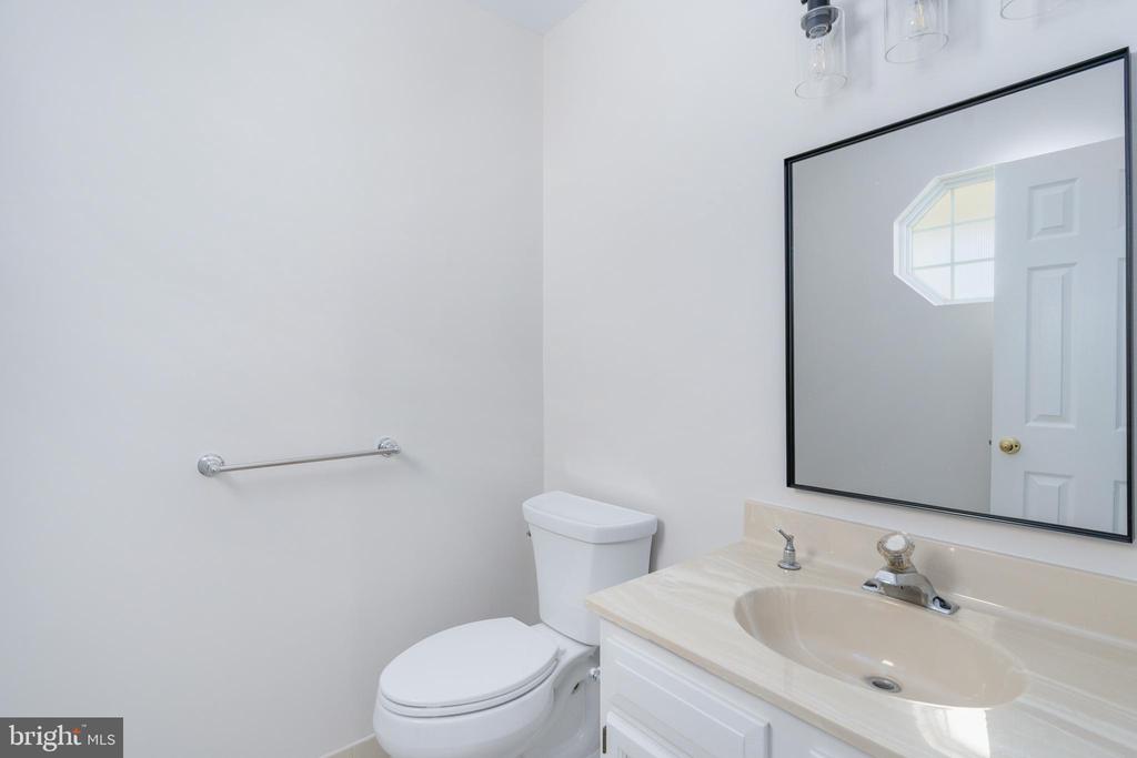 11818 HICKORY CREEK DR, FREDERICKSBURG, Virginia 22407, 4 Bedrooms Bedrooms, ,2 BathroomsBathrooms,Residential,11818 HICKORY CREEK DR,VASP2037776 MLS # VASP2037776