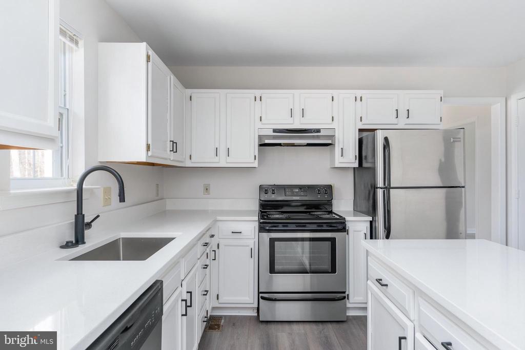 11818 HICKORY CREEK DR, FREDERICKSBURG, Virginia 22407, 4 Bedrooms Bedrooms, ,2 BathroomsBathrooms,Residential,11818 HICKORY CREEK DR,VASP2037776 MLS # VASP2037776