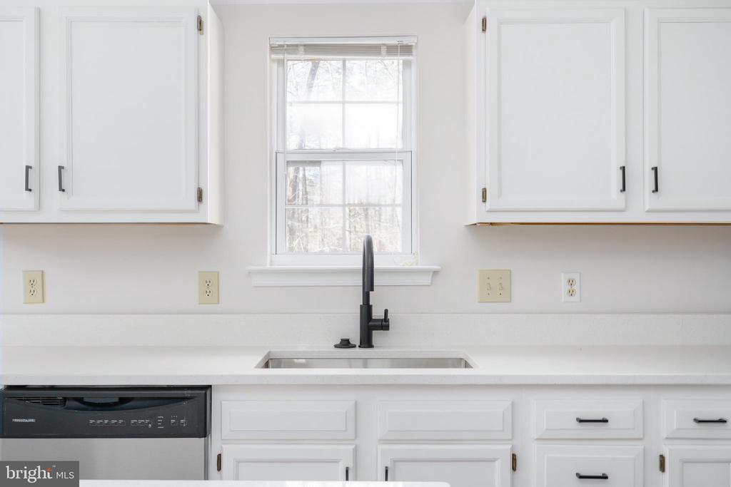 11818 HICKORY CREEK DR, FREDERICKSBURG, Virginia 22407, 4 Bedrooms Bedrooms, ,2 BathroomsBathrooms,Residential,11818 HICKORY CREEK DR,VASP2037776 MLS # VASP2037776