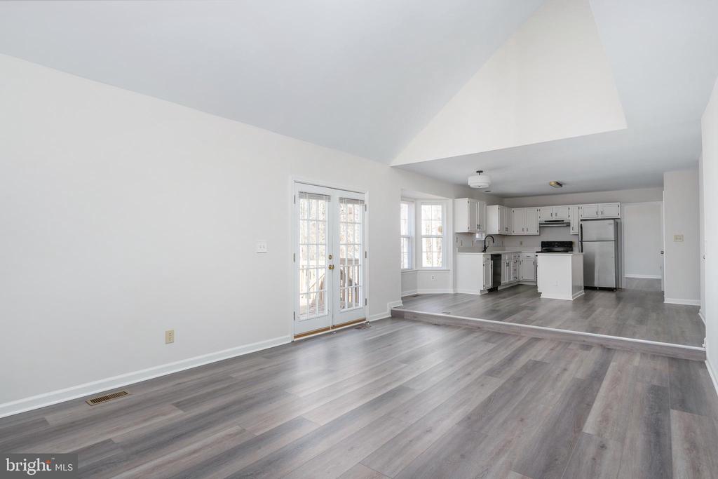 11818 HICKORY CREEK DR, FREDERICKSBURG, Virginia 22407, 4 Bedrooms Bedrooms, ,2 BathroomsBathrooms,Residential,11818 HICKORY CREEK DR,VASP2037776 MLS # VASP2037776