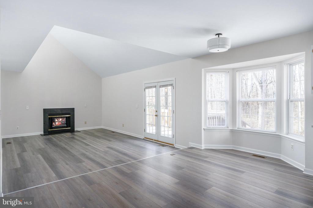 11818 HICKORY CREEK DR, FREDERICKSBURG, Virginia 22407, 4 Bedrooms Bedrooms, ,2 BathroomsBathrooms,Residential,11818 HICKORY CREEK DR,VASP2037776 MLS # VASP2037776