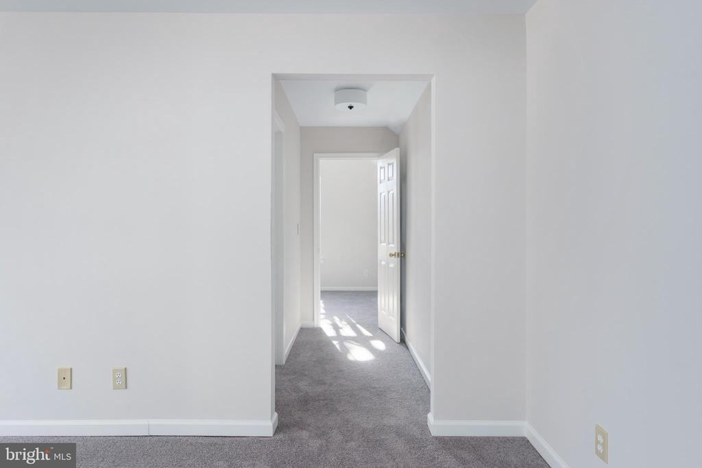 11818 HICKORY CREEK DR, FREDERICKSBURG, Virginia 22407, 4 Bedrooms Bedrooms, ,2 BathroomsBathrooms,Residential,11818 HICKORY CREEK DR,VASP2037776 MLS # VASP2037776