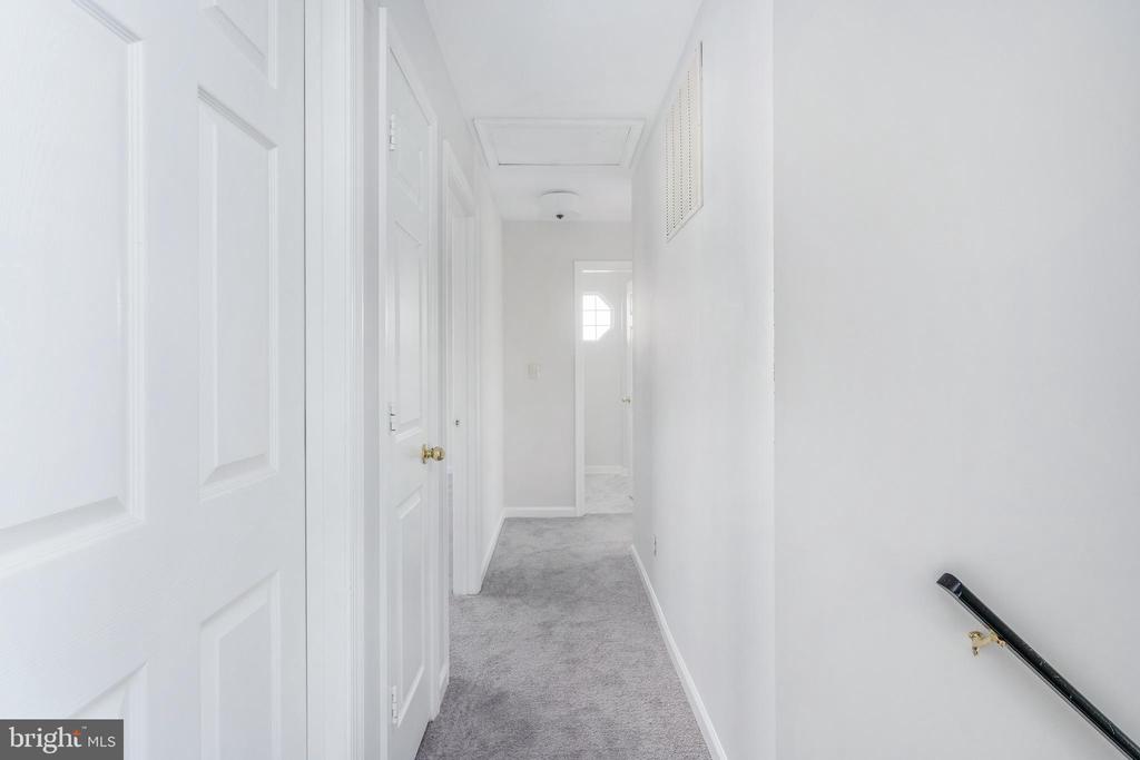 11818 HICKORY CREEK DR, FREDERICKSBURG, Virginia 22407, 4 Bedrooms Bedrooms, ,2 BathroomsBathrooms,Residential,11818 HICKORY CREEK DR,VASP2037776 MLS # VASP2037776