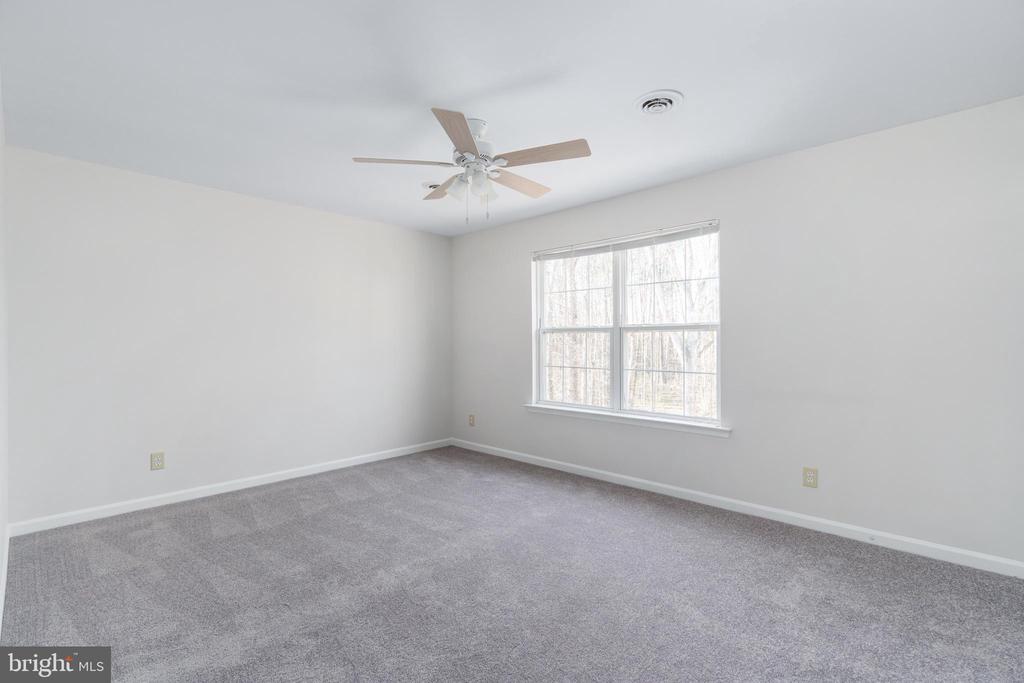 11818 HICKORY CREEK DR, FREDERICKSBURG, Virginia 22407, 4 Bedrooms Bedrooms, ,2 BathroomsBathrooms,Residential,11818 HICKORY CREEK DR,VASP2037776 MLS # VASP2037776