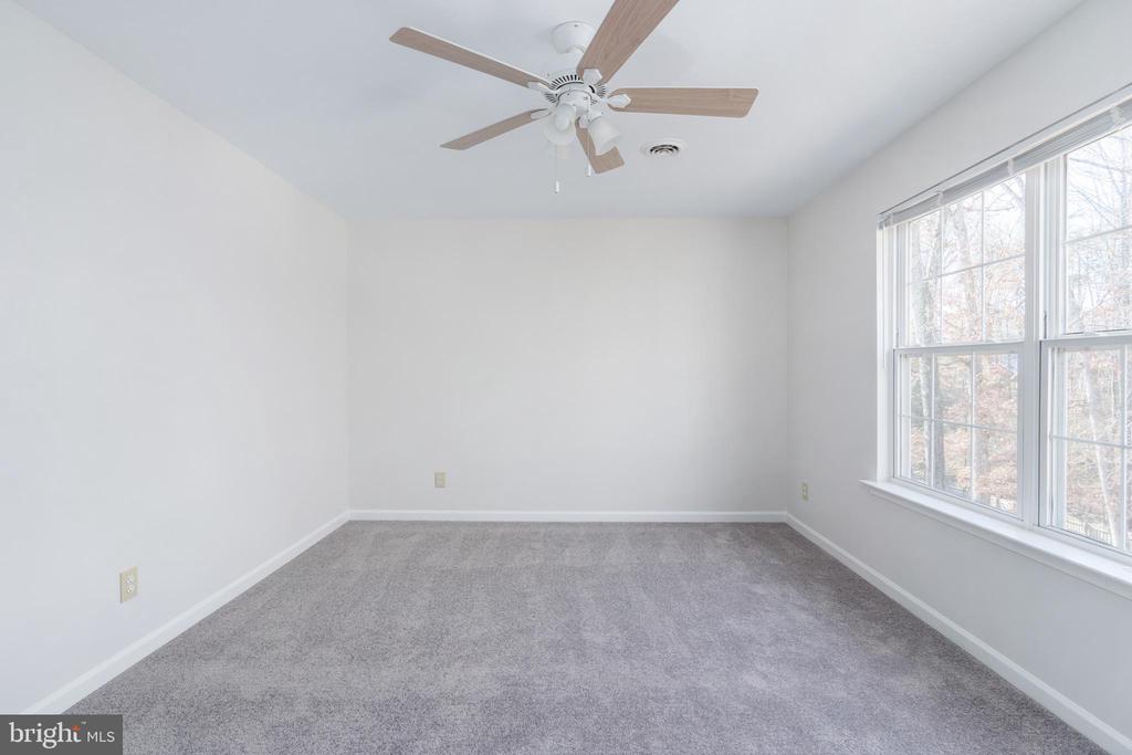 11818 HICKORY CREEK DR, FREDERICKSBURG, Virginia 22407, 4 Bedrooms Bedrooms, ,2 BathroomsBathrooms,Residential,11818 HICKORY CREEK DR,VASP2037776 MLS # VASP2037776