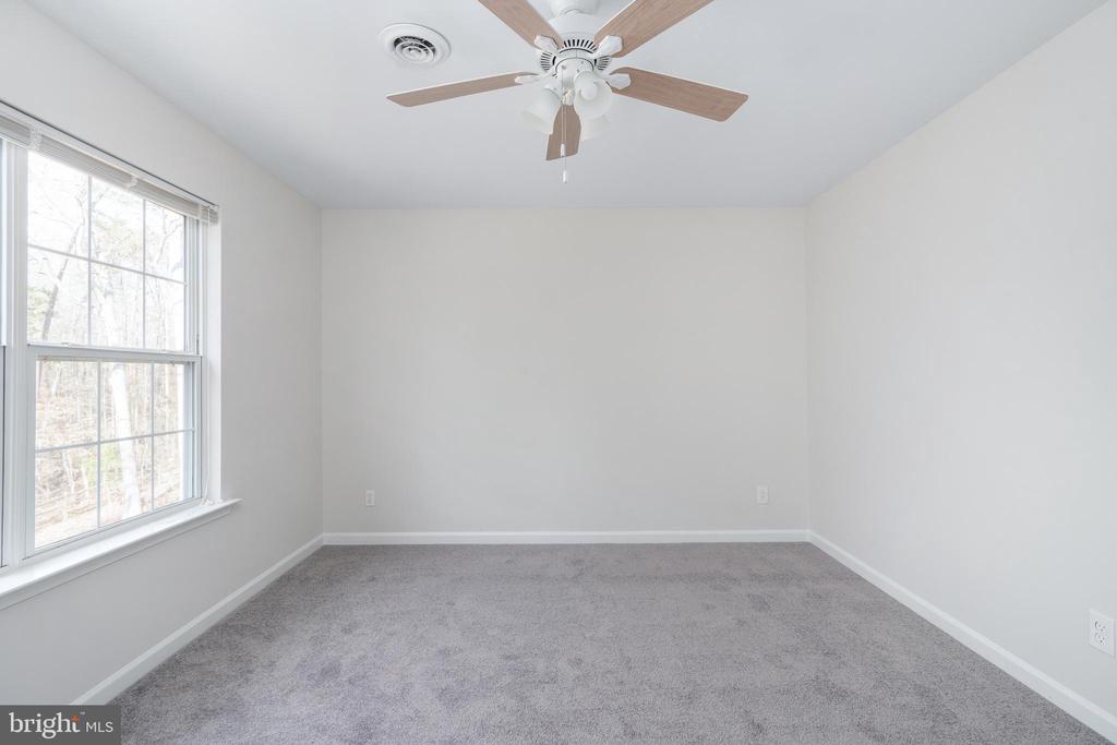 11818 HICKORY CREEK DR, FREDERICKSBURG, Virginia 22407, 4 Bedrooms Bedrooms, ,2 BathroomsBathrooms,Residential,11818 HICKORY CREEK DR,VASP2037776 MLS # VASP2037776