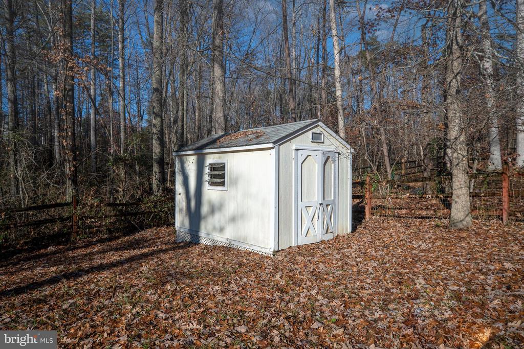 11818 HICKORY CREEK DR, FREDERICKSBURG, Virginia 22407, 4 Bedrooms Bedrooms, ,2 BathroomsBathrooms,Residential,11818 HICKORY CREEK DR,VASP2037776 MLS # VASP2037776