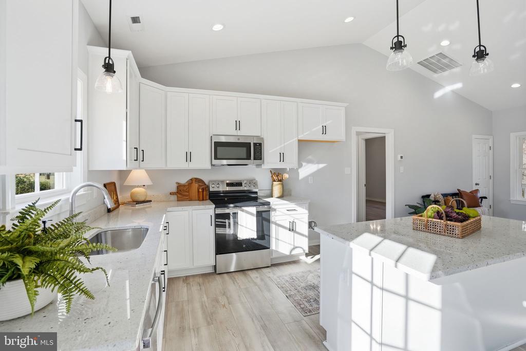 475 FREDERICKS HALL RD, BUMPASS, Virginia 23024, 2 Bedrooms Bedrooms, ,2 BathroomsBathrooms,Residential,475 FREDERICKS HALL RD,VALA2008976 MLS # VALA2008976