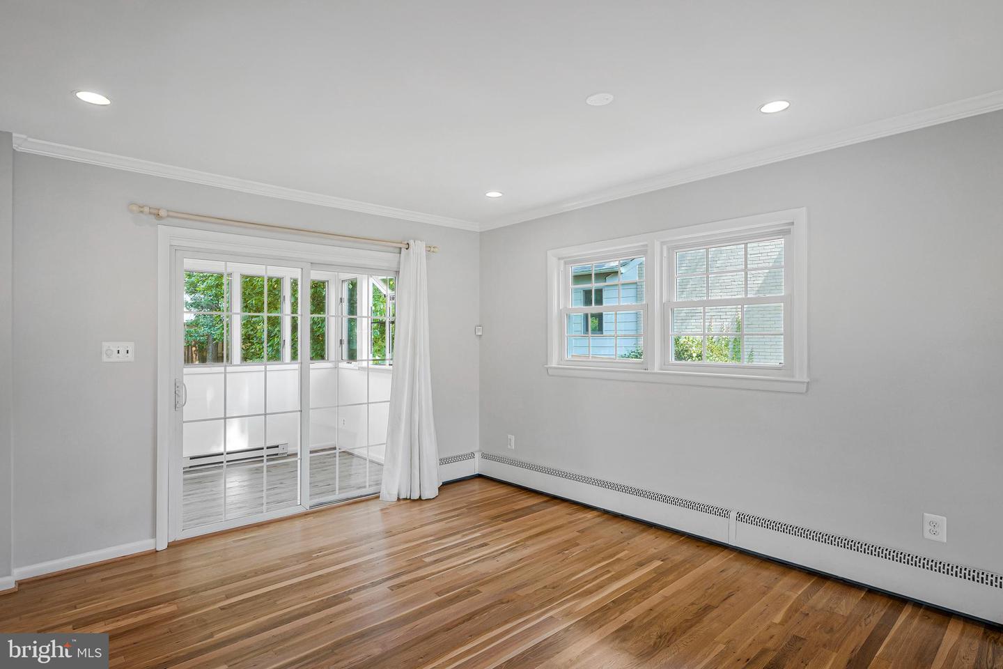 6212 LOCH RAVEN DR, MCLEAN, Virginia 22101, 4 Bedrooms Bedrooms, ,3 BathroomsBathrooms,Residential,For sale,6212 LOCH RAVEN DR,VAFX2257356 MLS # VAFX2257356