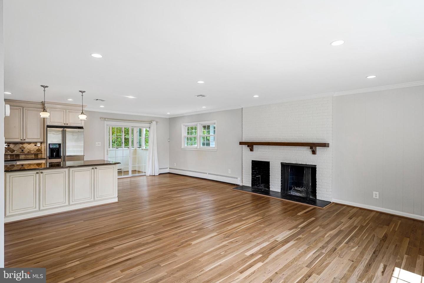 6212 LOCH RAVEN DR, MCLEAN, Virginia 22101, 4 Bedrooms Bedrooms, ,3 BathroomsBathrooms,Residential,For sale,6212 LOCH RAVEN DR,VAFX2257356 MLS # VAFX2257356