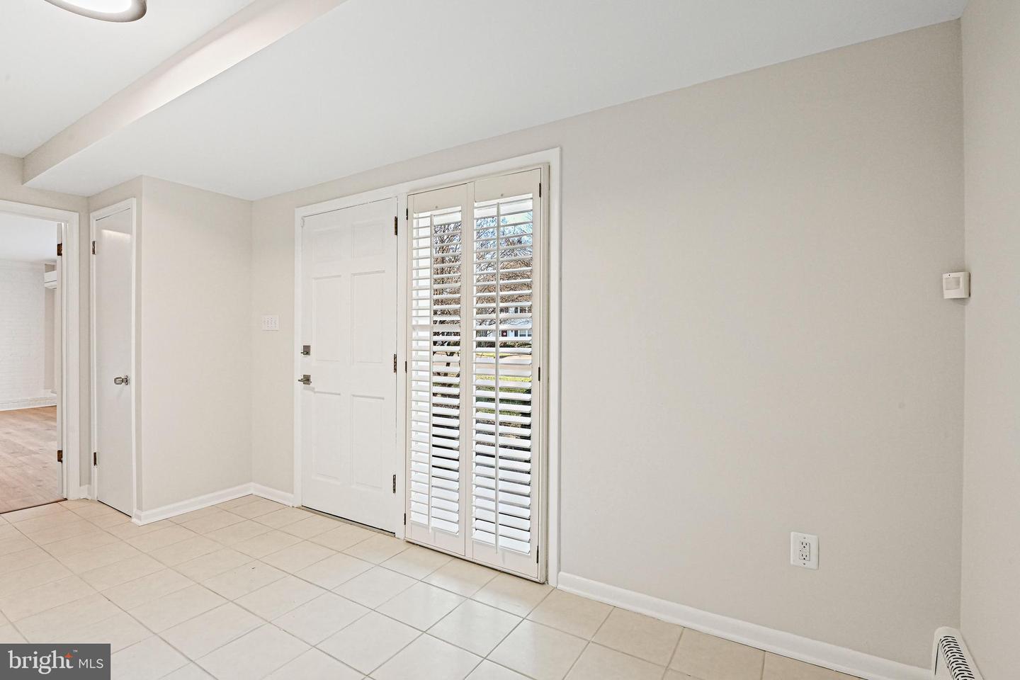 6212 LOCH RAVEN DR, MCLEAN, Virginia 22101, 4 Bedrooms Bedrooms, ,3 BathroomsBathrooms,Residential,For sale,6212 LOCH RAVEN DR,VAFX2257356 MLS # VAFX2257356