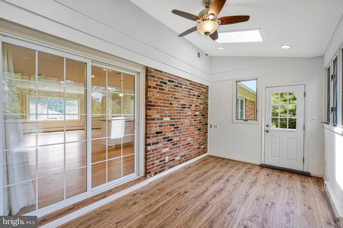 6212 LOCH RAVEN DR, MCLEAN, Virginia 22101, 4 Bedrooms Bedrooms, ,3 BathroomsBathrooms,Residential,For sale,6212 LOCH RAVEN DR,VAFX2257356 MLS # VAFX2257356