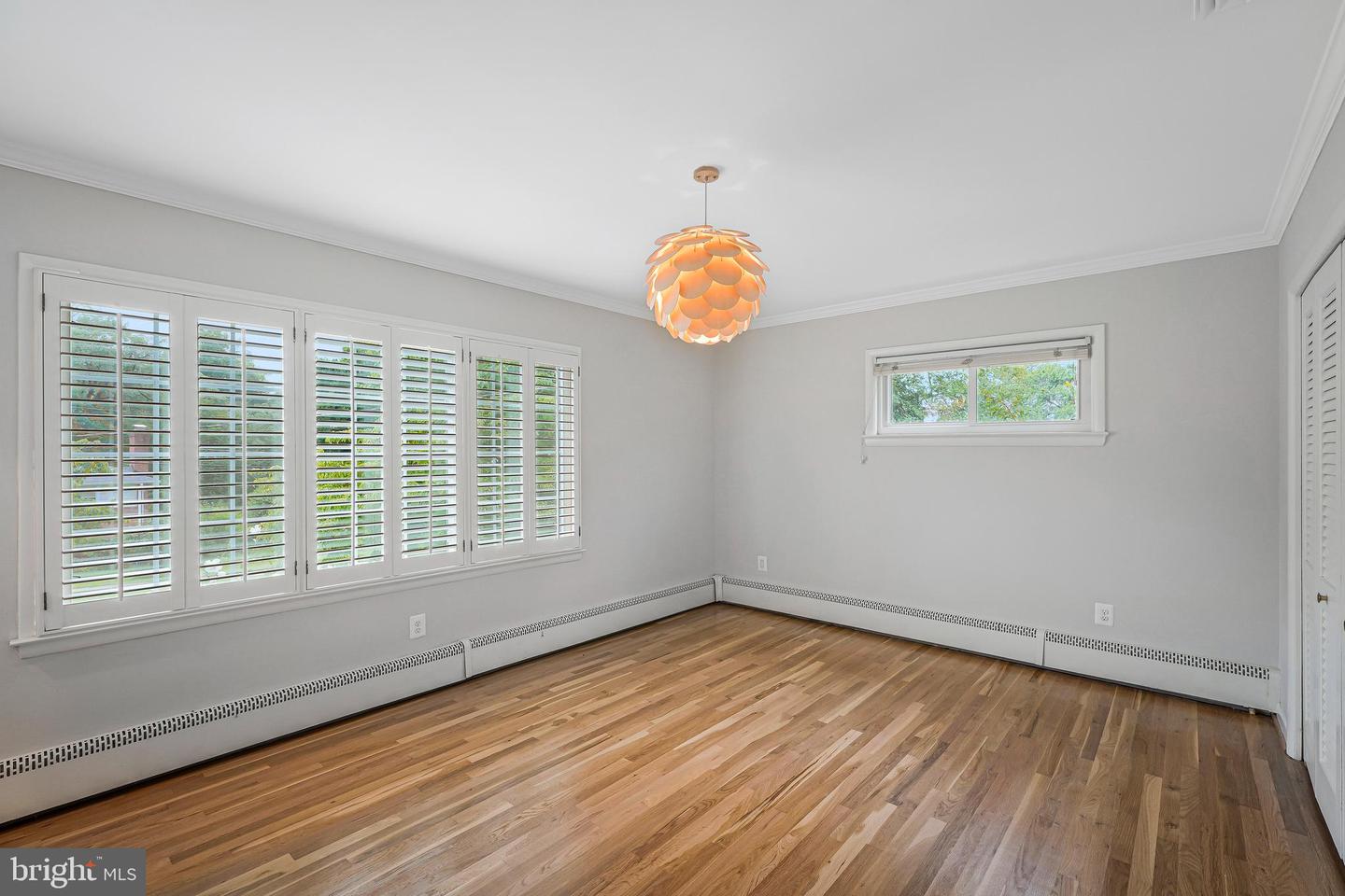 6212 LOCH RAVEN DR, MCLEAN, Virginia 22101, 4 Bedrooms Bedrooms, ,3 BathroomsBathrooms,Residential,For sale,6212 LOCH RAVEN DR,VAFX2257356 MLS # VAFX2257356