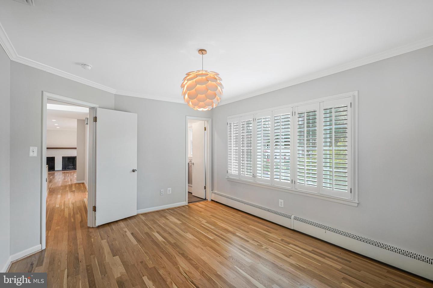 6212 LOCH RAVEN DR, MCLEAN, Virginia 22101, 4 Bedrooms Bedrooms, ,3 BathroomsBathrooms,Residential,For sale,6212 LOCH RAVEN DR,VAFX2257356 MLS # VAFX2257356