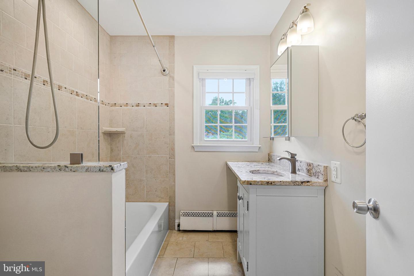 6212 LOCH RAVEN DR, MCLEAN, Virginia 22101, 4 Bedrooms Bedrooms, ,3 BathroomsBathrooms,Residential,For sale,6212 LOCH RAVEN DR,VAFX2257356 MLS # VAFX2257356