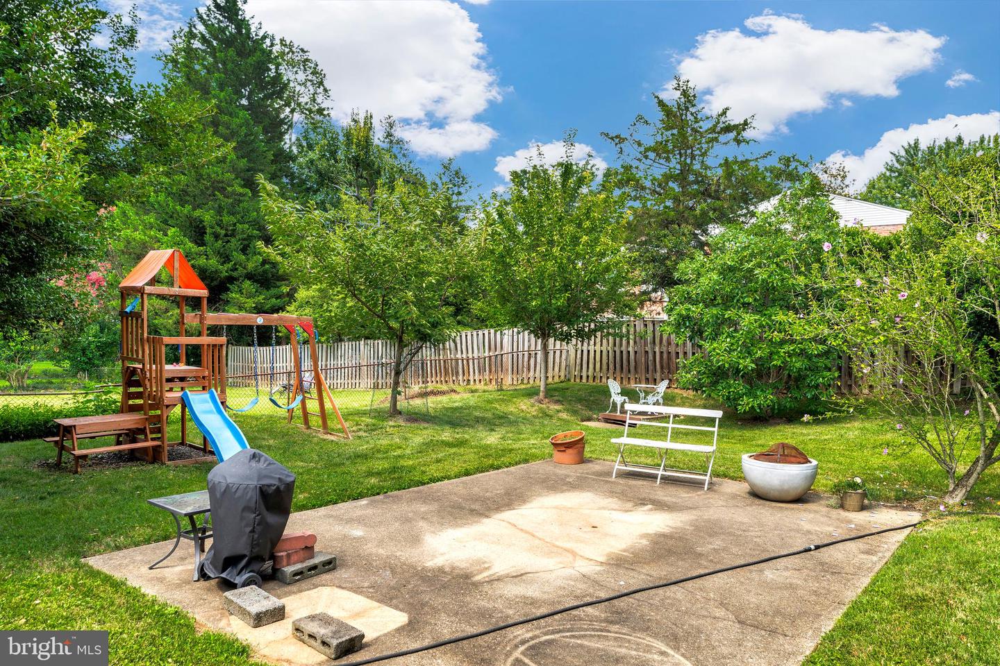 6212 LOCH RAVEN DR, MCLEAN, Virginia 22101, 4 Bedrooms Bedrooms, ,3 BathroomsBathrooms,Residential,For sale,6212 LOCH RAVEN DR,VAFX2257356 MLS # VAFX2257356