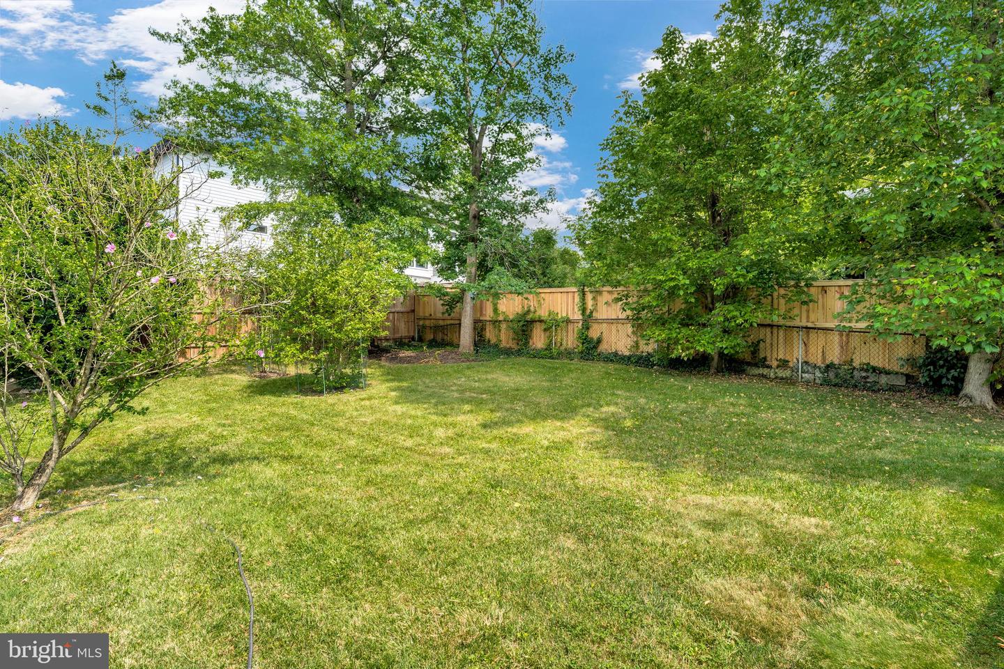 6212 LOCH RAVEN DR, MCLEAN, Virginia 22101, 4 Bedrooms Bedrooms, ,3 BathroomsBathrooms,Residential,For sale,6212 LOCH RAVEN DR,VAFX2257356 MLS # VAFX2257356