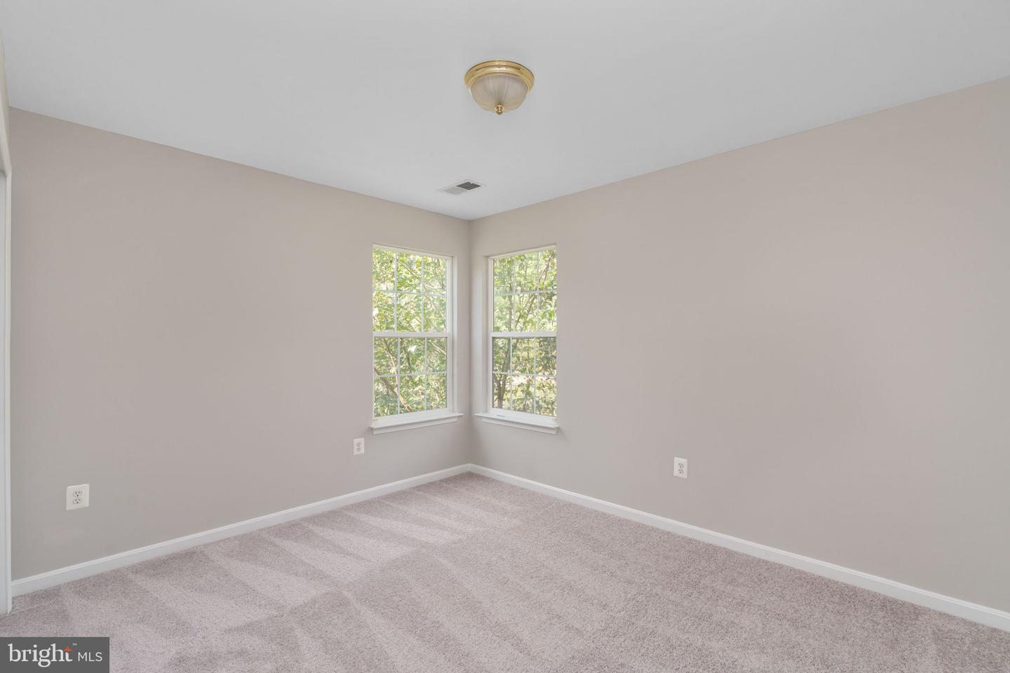 55 HAMSTEAD RD, FREDERICKSBURG, Virginia 22405, 5 Bedrooms Bedrooms, ,3 BathroomsBathrooms,Residential,For sale,55 HAMSTEAD RD,VAST2042350 MLS # VAST2042350