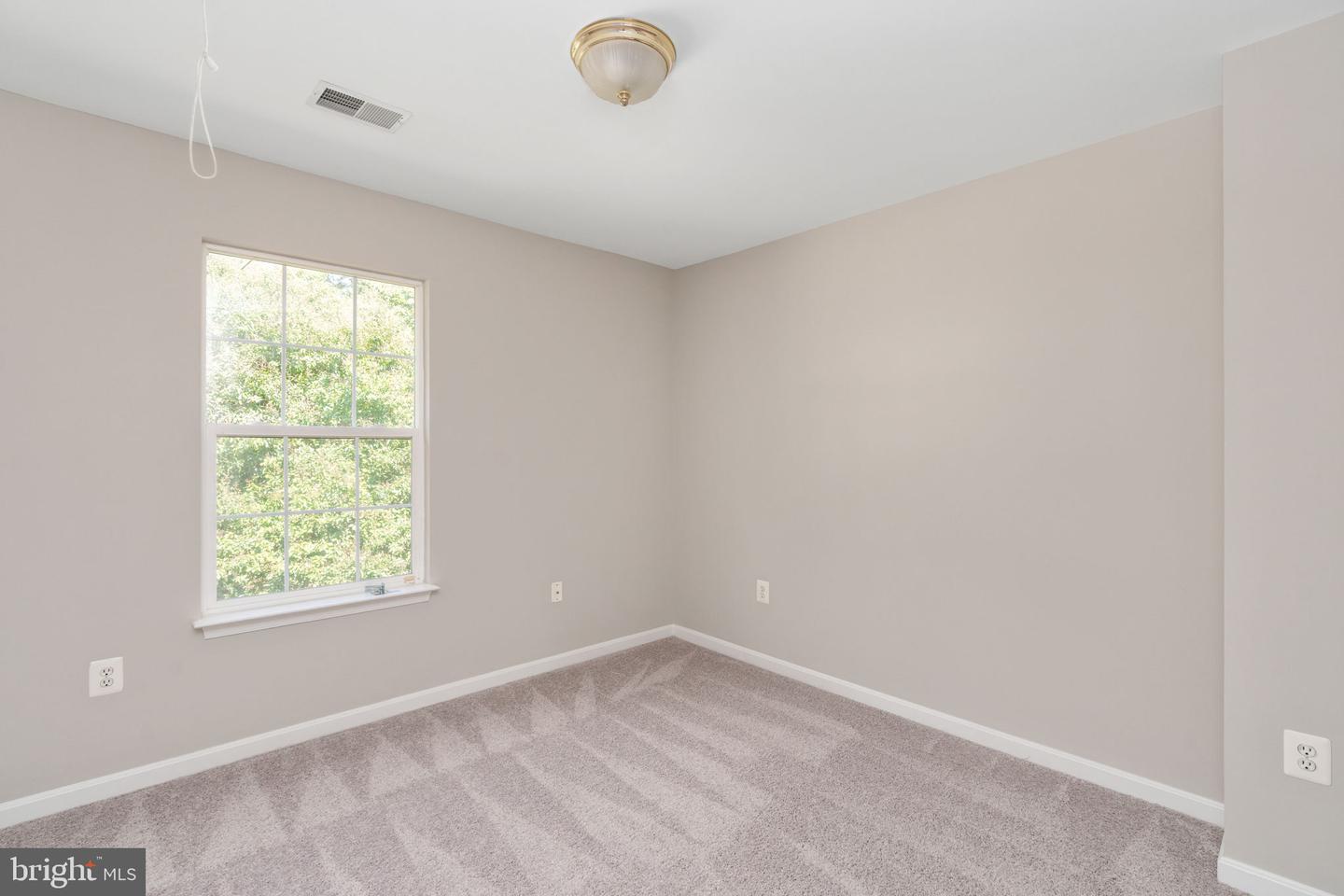 55 HAMSTEAD RD, FREDERICKSBURG, Virginia 22405, 5 Bedrooms Bedrooms, ,3 BathroomsBathrooms,Residential,For sale,55 HAMSTEAD RD,VAST2042350 MLS # VAST2042350