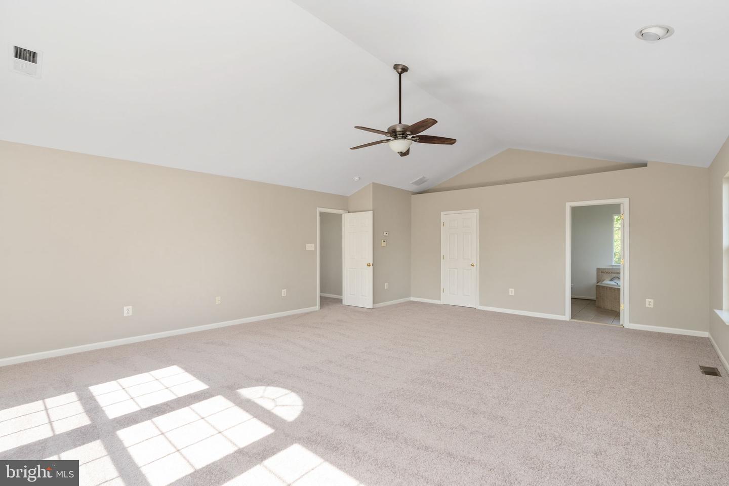 55 HAMSTEAD RD, FREDERICKSBURG, Virginia 22405, 5 Bedrooms Bedrooms, ,3 BathroomsBathrooms,Residential,For sale,55 HAMSTEAD RD,VAST2042350 MLS # VAST2042350