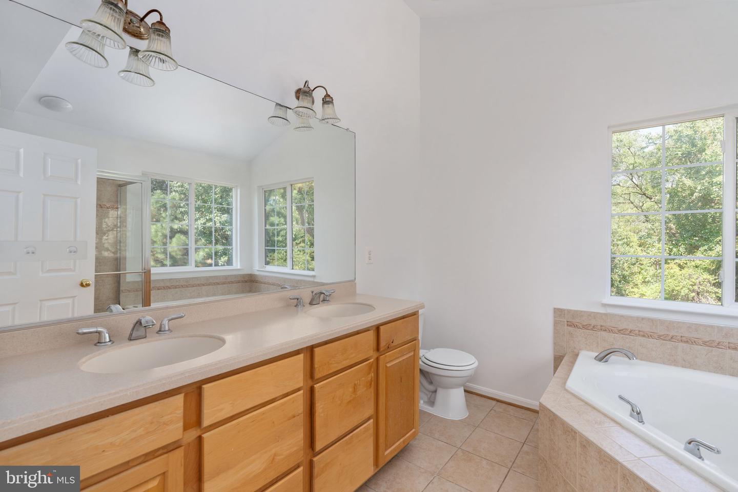 55 HAMSTEAD RD, FREDERICKSBURG, Virginia 22405, 5 Bedrooms Bedrooms, ,3 BathroomsBathrooms,Residential,For sale,55 HAMSTEAD RD,VAST2042350 MLS # VAST2042350