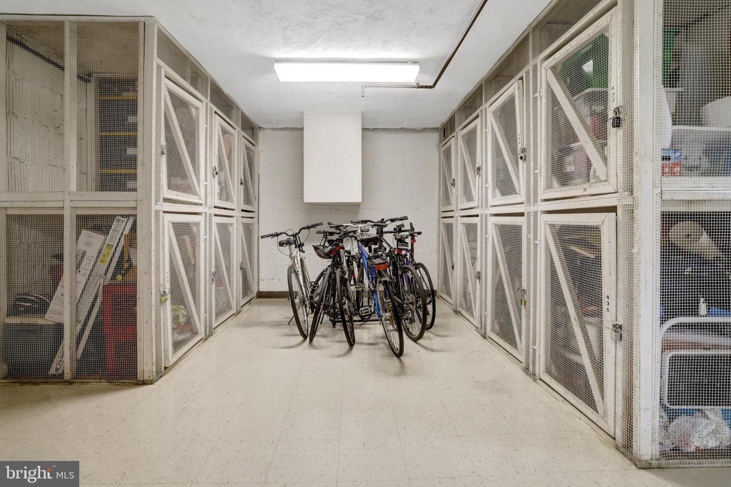 1307 N ODE ST #424, ARLINGTON, Virginia 22209, 1 Bedroom Bedrooms, ,1 BathroomBathrooms,Residential,For sale,1307 N ODE ST #424,VAAR2063216 MLS # VAAR2063216