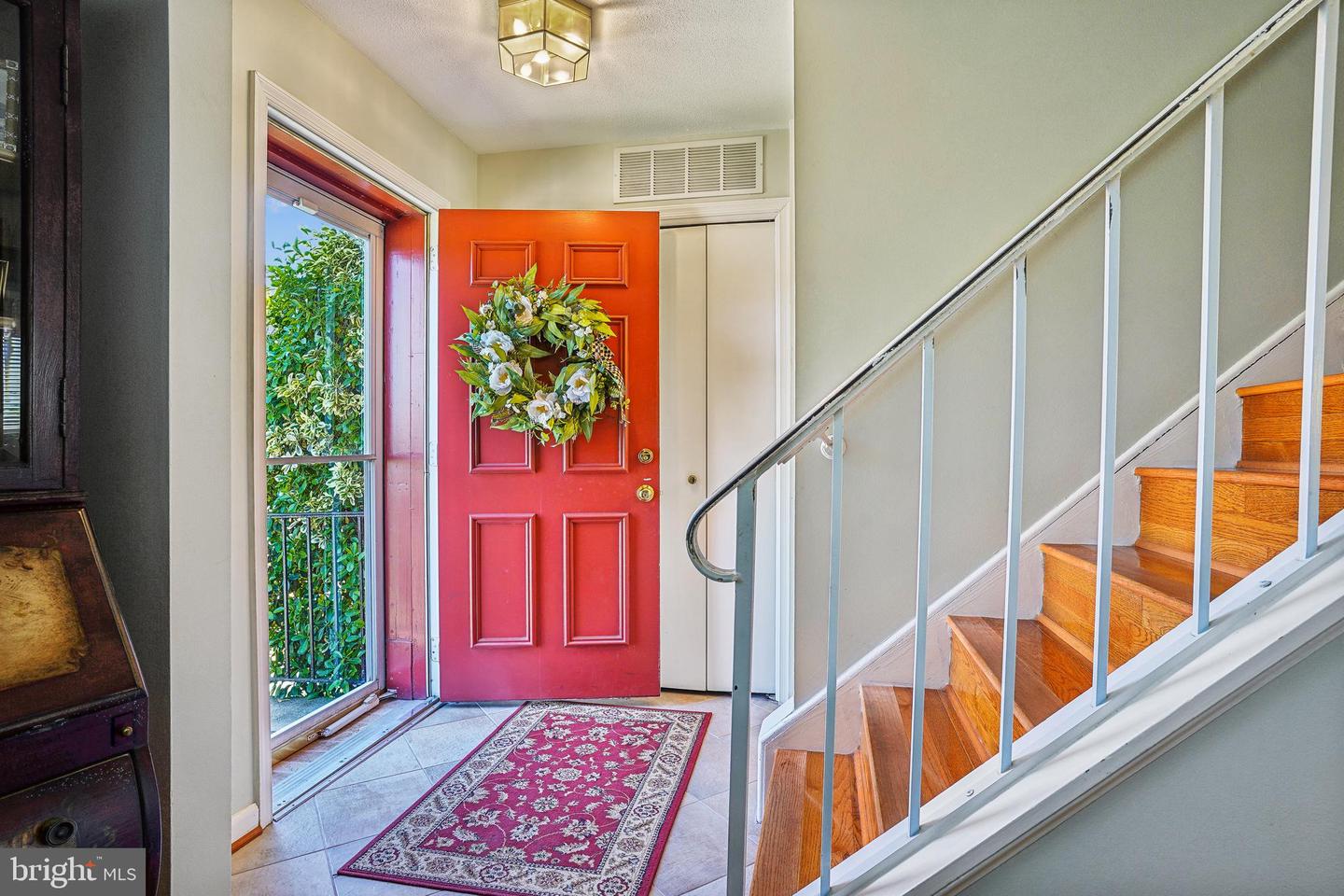 4783 KANDEL CT, ANNANDALE, Virginia 22003, 3 Bedrooms Bedrooms, ,2 BathroomsBathrooms,Residential,For sale,4783 KANDEL CT,VAFX2267658 MLS # VAFX2267658