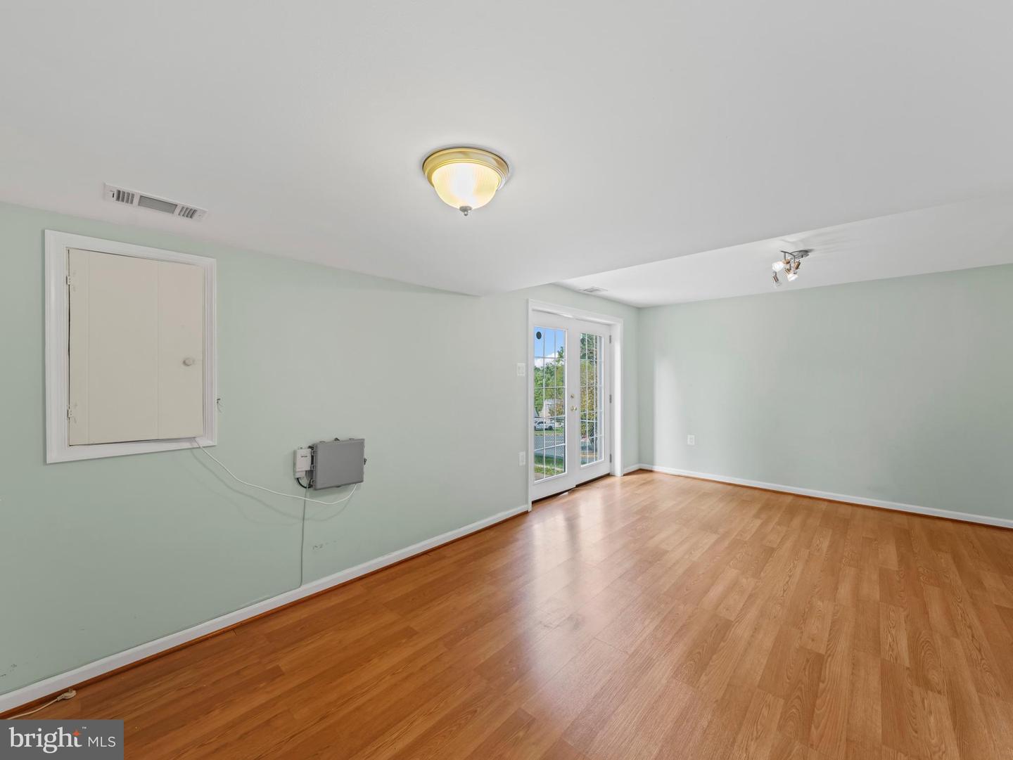 4783 KANDEL CT, ANNANDALE, Virginia 22003, 3 Bedrooms Bedrooms, ,2 BathroomsBathrooms,Residential,For sale,4783 KANDEL CT,VAFX2267658 MLS # VAFX2267658