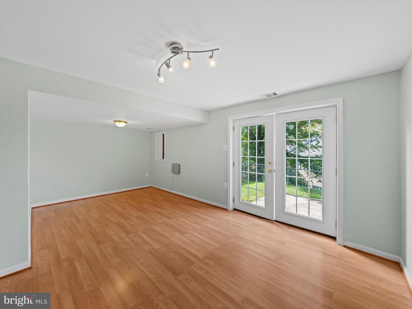 4783 KANDEL CT, ANNANDALE, Virginia 22003, 3 Bedrooms Bedrooms, ,2 BathroomsBathrooms,Residential,For sale,4783 KANDEL CT,VAFX2267658 MLS # VAFX2267658