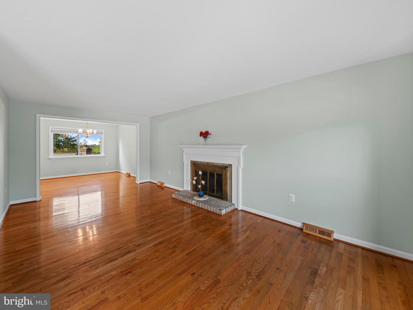 4783 KANDEL CT, ANNANDALE, Virginia 22003, 3 Bedrooms Bedrooms, ,2 BathroomsBathrooms,Residential,For sale,4783 KANDEL CT,VAFX2267658 MLS # VAFX2267658