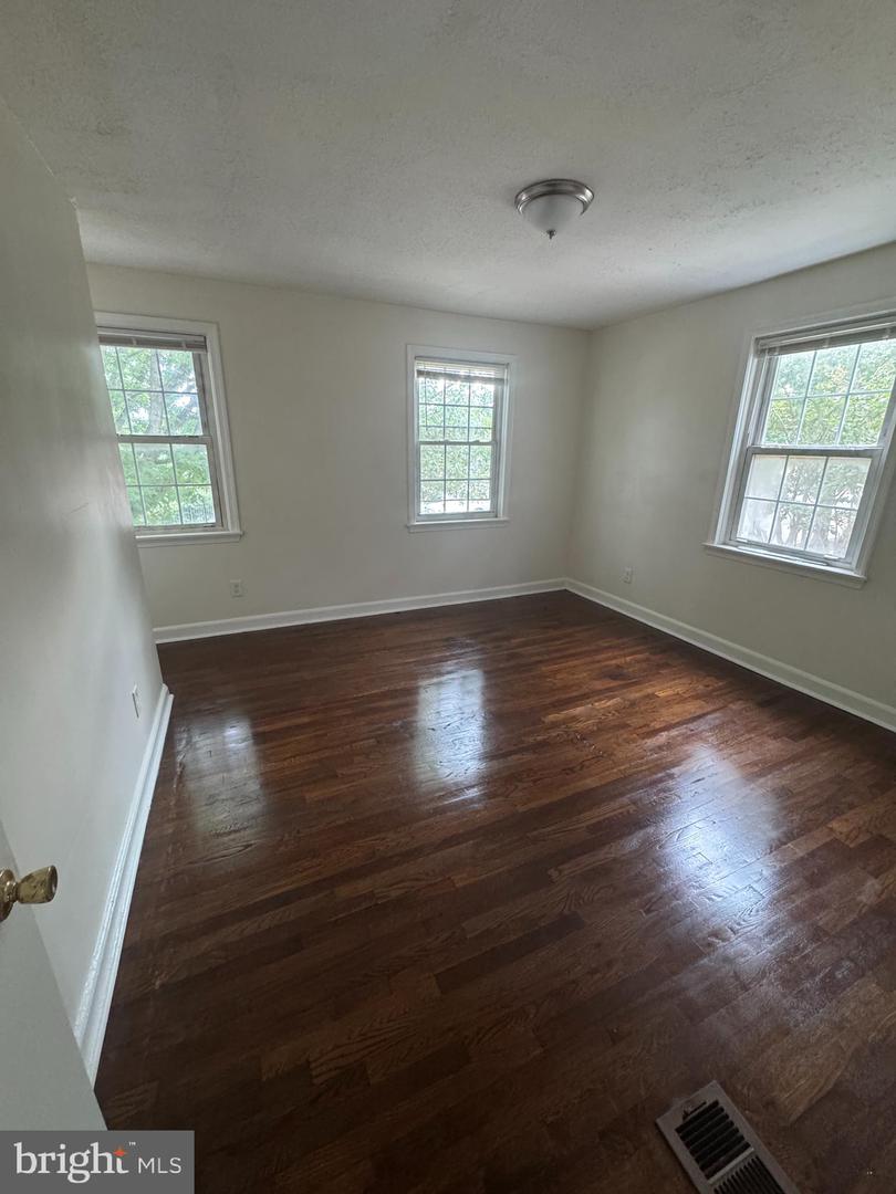 3920 SOUTHERN AVE SE #A, WASHINGTON, District Of Columbia 20020, 2 Bedrooms Bedrooms, ,1 BathroomBathrooms,Residential,For sale,3920 SOUTHERN AVE SE #A,DCDC2223742 MLS # DCDC2223742 3920 SOUTHERN AVE SE #A, WASHINGTON, District Of Columbia 20020, 2 Bedrooms Bedrooms, ,1 BathroomBathrooms,Residential,For sale,3920 SOUTHERN AVE SE #A,DCDC2223742 MLS # DCDC2223742