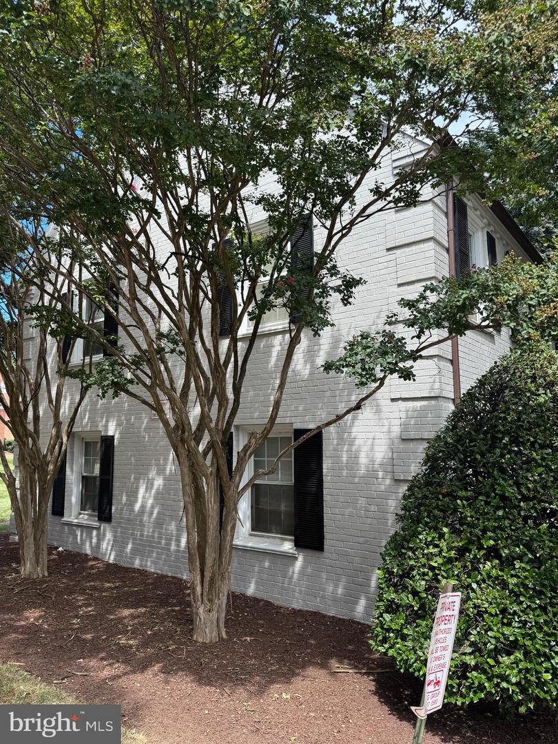 3920 SOUTHERN AVE SE #A, WASHINGTON, District Of Columbia 20020, 2 Bedrooms Bedrooms, ,1 BathroomBathrooms,Residential,For sale,3920 SOUTHERN AVE SE #A,DCDC2223742 MLS # DCDC2223742 3920 SOUTHERN AVE SE #A, WASHINGTON, District Of Columbia 20020, 2 Bedrooms Bedrooms, ,1 BathroomBathrooms,Residential,For sale,3920 SOUTHERN AVE SE #A,DCDC2223742 MLS # DCDC2223742