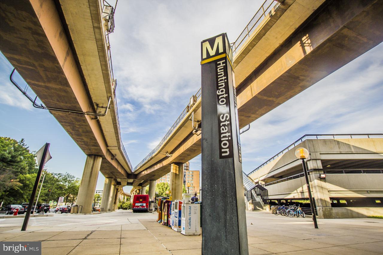 2630 WAGON DR #294, ALEXANDRIA, Virginia 22303, 2 Bedrooms Bedrooms, ,1 BathroomBathrooms,Residential,For sale,2630 WAGON DR #294,VAFX2269392 MLS # VAFX2269392