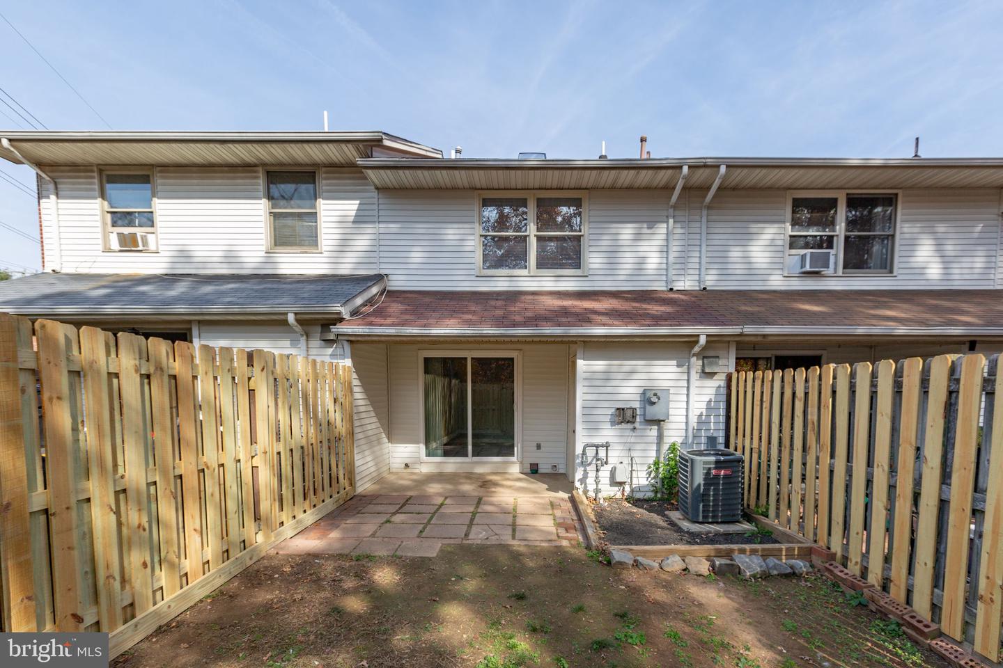 181 FARRELL LN, FREDERICKSBURG, Virginia 22401, 3 Bedrooms Bedrooms, ,1 BathroomBathrooms,Residential,For sale,181 FARRELL LN,VAFB2009024 MLS # VAFB2009024 181 FARRELL LN, FREDERICKSBURG, Virginia 22401, 3 Bedrooms Bedrooms, ,1 BathroomBathrooms,Residential,For sale,181 FARRELL LN,VAFB2009024 MLS # VAFB2009024