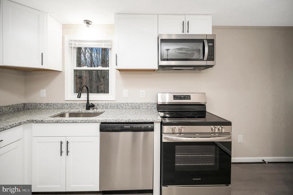 12687 COX MILL RD, GORDONSVILLE, Virginia 22942, 3 Bedrooms Bedrooms, ,2 BathroomsBathrooms,Residential,12687 COX MILL RD,VAOR2012894 MLS # VAOR2012894