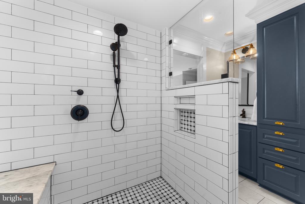 2021 GOLF DR, CULPEPER, Virginia 22701, 5 Bedrooms Bedrooms, ,3 BathroomsBathrooms,Residential,2021 GOLF DR,VACU2012188 MLS # VACU2012188