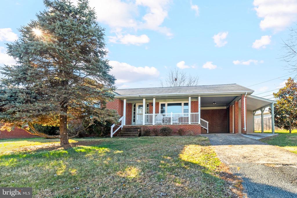 513 GENTRY DR, GORDONSVILLE, Virginia 22942, 2 Bedrooms Bedrooms, ,2 BathroomsBathrooms,Residential,513 GENTRY DR,VAOR2012884 MLS # VAOR2012884 513 GENTRY DR, GORDONSVILLE, Virginia 22942, 2 Bedrooms Bedrooms, ,2 BathroomsBathrooms,Residential,513 GENTRY DR,VAOR2012884 MLS # VAOR2012884