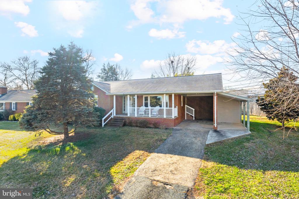 513 GENTRY DR, GORDONSVILLE, Virginia 22942, 2 Bedrooms Bedrooms, ,2 BathroomsBathrooms,Residential,513 GENTRY DR,VAOR2012884 MLS # VAOR2012884 513 GENTRY DR, GORDONSVILLE, Virginia 22942, 2 Bedrooms Bedrooms, ,2 BathroomsBathrooms,Residential,513 GENTRY DR,VAOR2012884 MLS # VAOR2012884