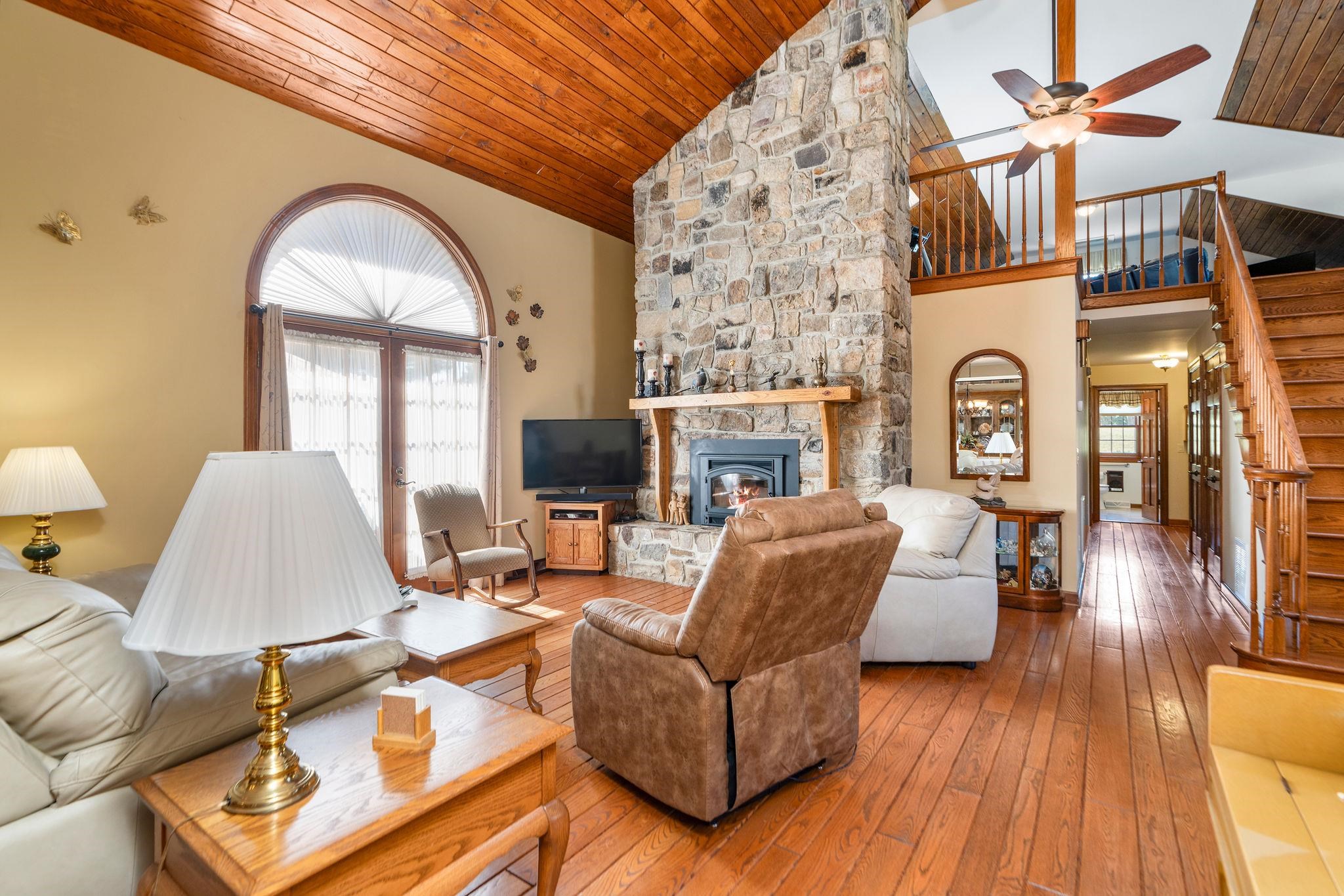 1924 PARKERSBURG TPKE, SWOOPE, Virginia 24479, 3 Bedrooms Bedrooms, ,2 BathroomsBathrooms,Residential,1924 PARKERSBURG TPKE,669042 MLS # 669042 1924 PARKERSBURG TPKE, SWOOPE, Virginia 24479, 3 Bedrooms Bedrooms, ,2 BathroomsBathrooms,Residential,1924 PARKERSBURG TPKE,669042 MLS # 669042