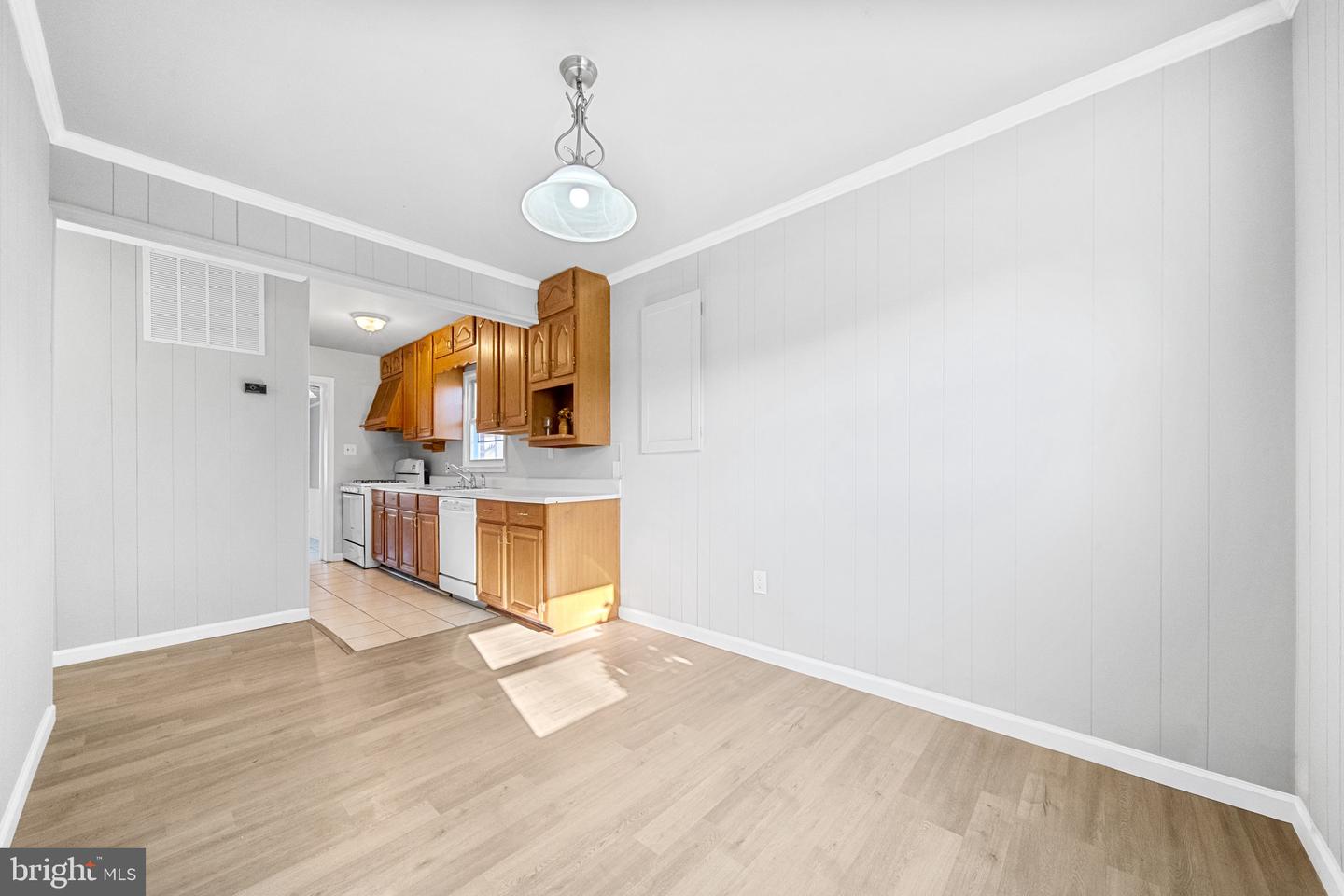 122 HOLDEN DR, MANASSAS PARK, Virginia 20111, 3 Bedrooms Bedrooms, ,1 BathroomBathrooms,Residential,For sale,122 HOLDEN DR,VAMP2003372 MLS # VAMP2003372 122 HOLDEN DR, MANASSAS PARK, Virginia 20111, 3 Bedrooms Bedrooms, ,1 BathroomBathrooms,Residential,For sale,122 HOLDEN DR,VAMP2003372 MLS # VAMP2003372